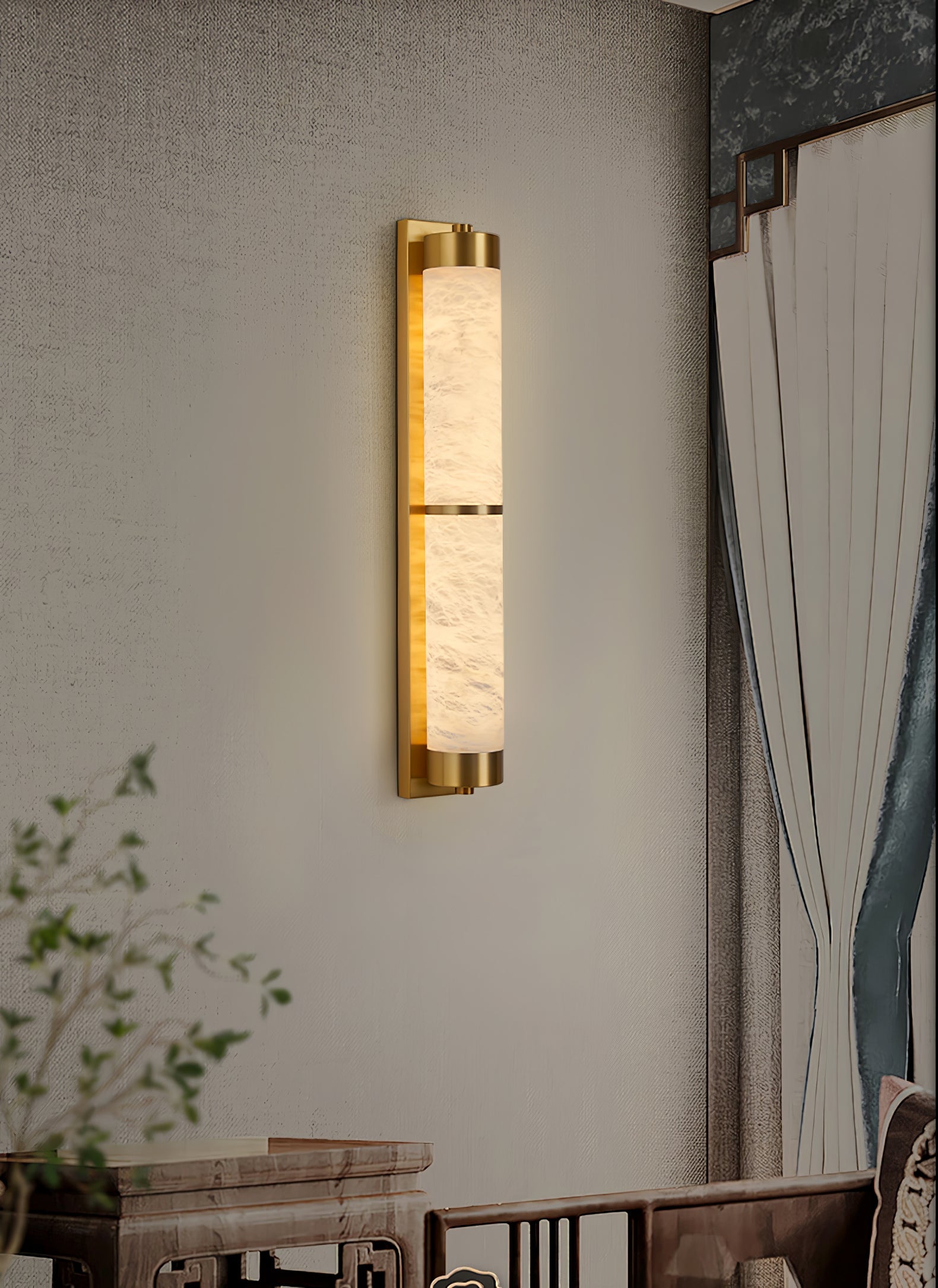 Alabaster Cylindra Brass Wall Light