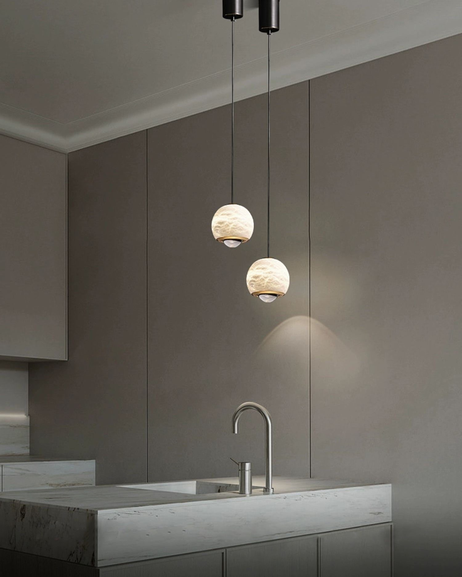 Alabaster Ferox Pendant Light