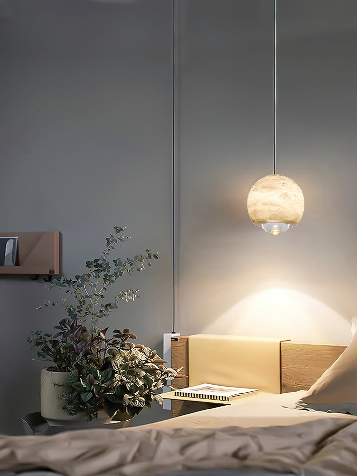 Alabaster Ferox Pendant Light