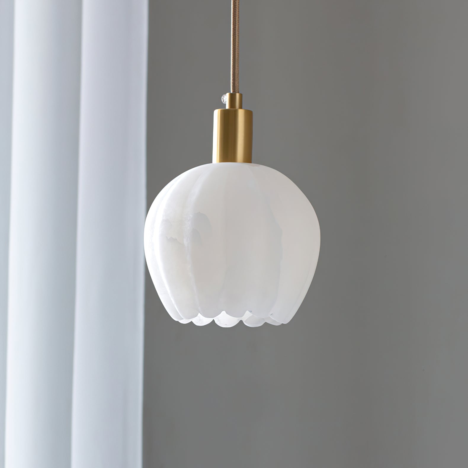 Alabaster Lilin Pendant Light