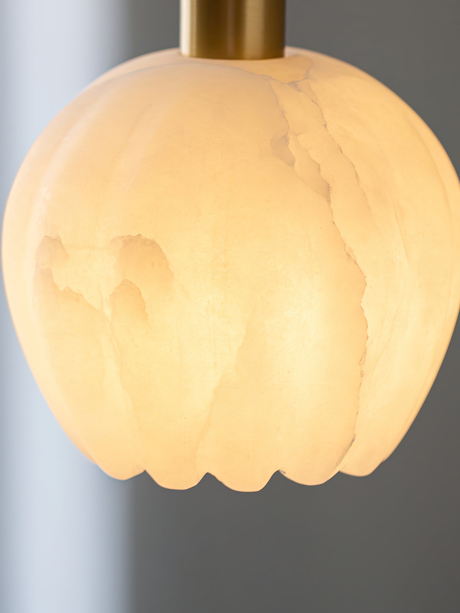 Alabaster Lilin Pendant Light