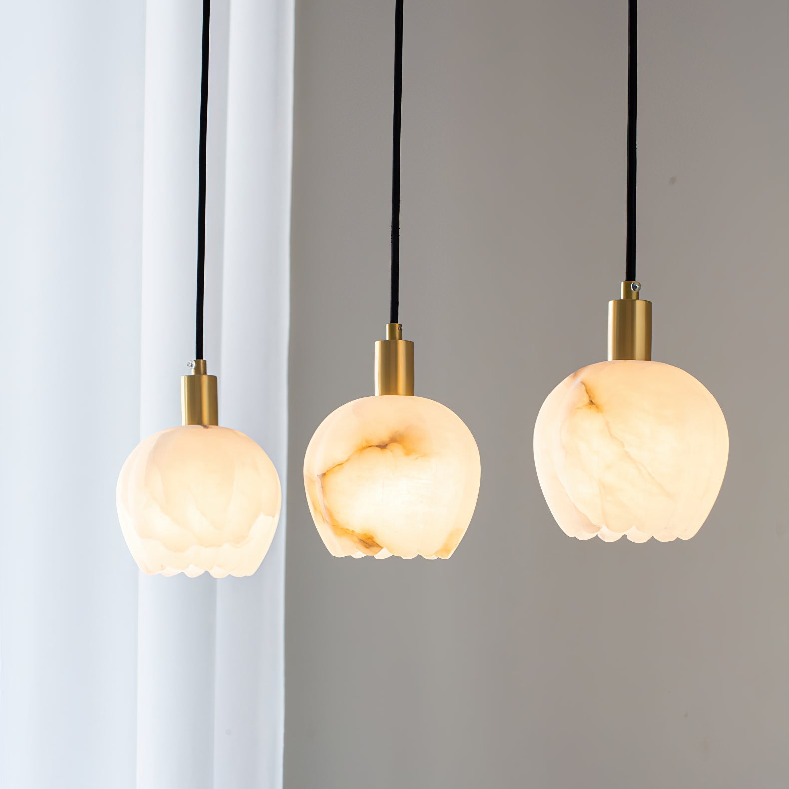 Alabaster Lilin Pendant Light