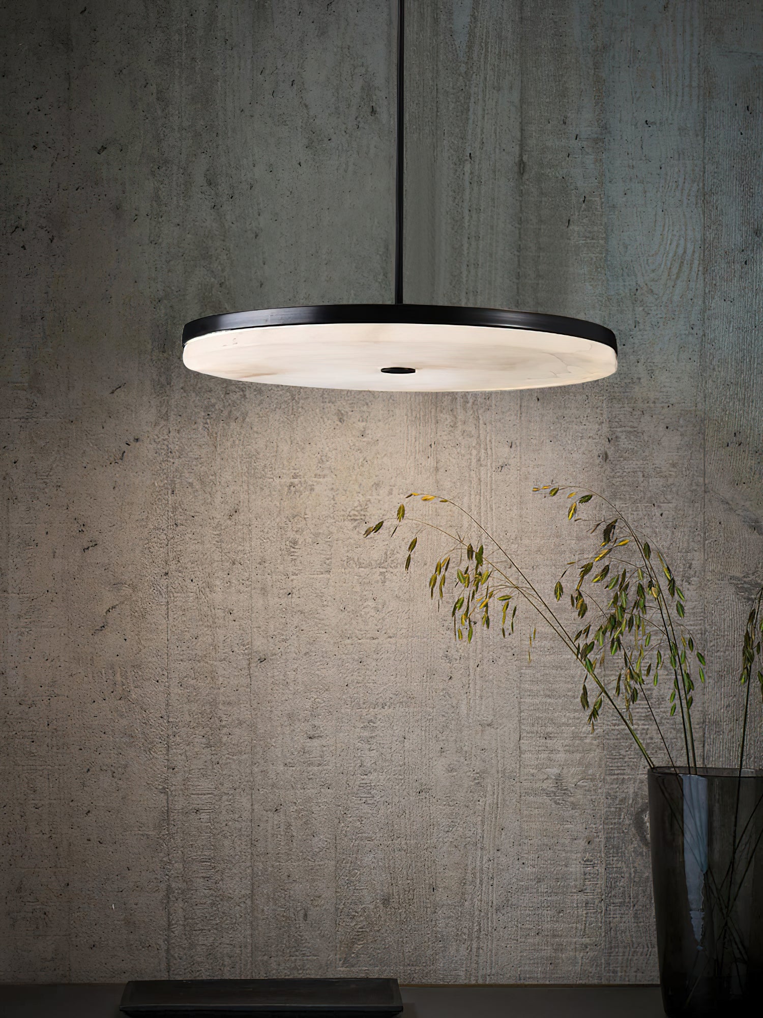 Alabaster Wyatt Pendant Light